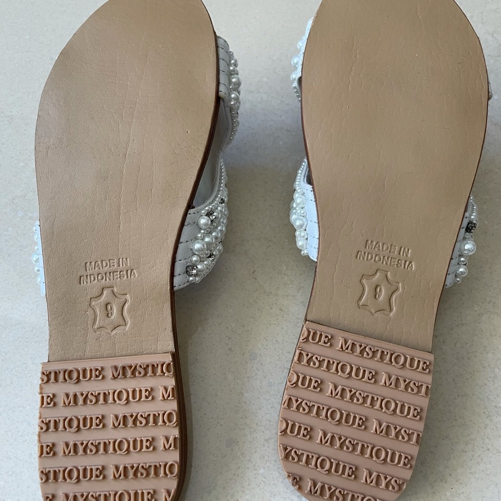 Mystique Sandals Size 9 - Picture 4 of 4